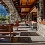 Готель Ih Mont Blanc Курмайор