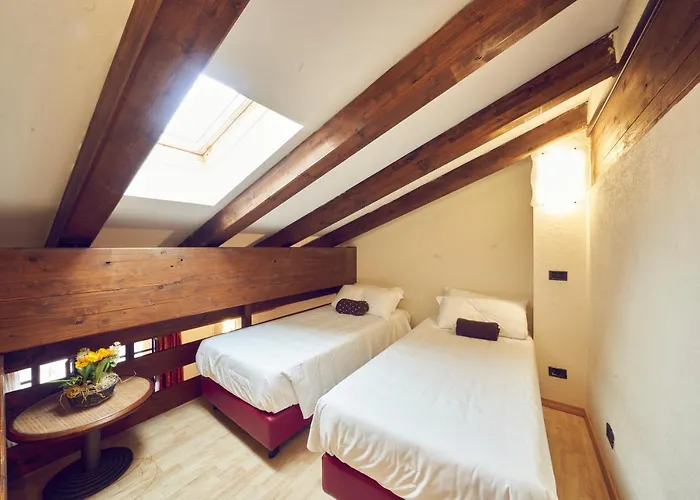 Ih Mont Blanc מלון