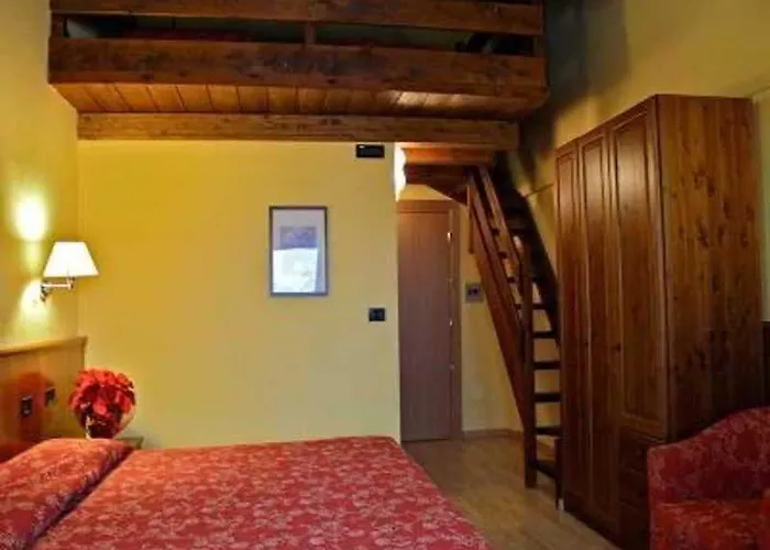 Ih Mont Blanc מלון 4*