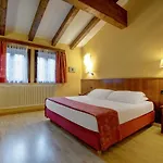 Hotel Ih Mont Blanc 4*