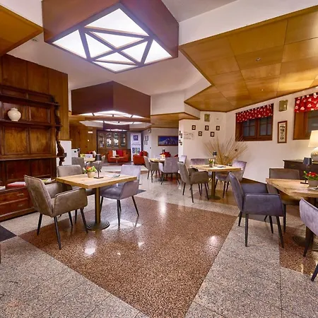 Ih Mont Blanc Отель