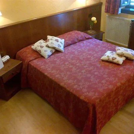 Отель Ih Mont Blanc Курмайор