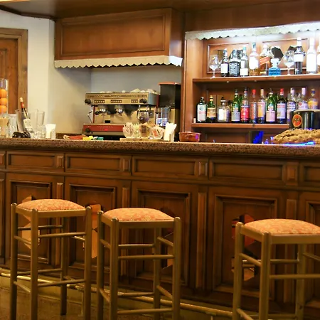 Ih Mont Blanc Отель Курмайор