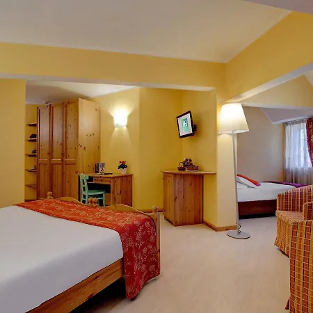 Ih Mont Blanc Hotel 4*