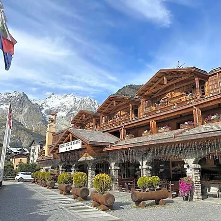 Ih Mont Blanc Courmayeur