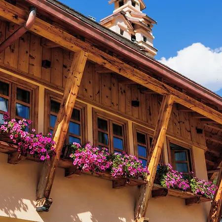Szálloda Ih Mont Blanc 4*