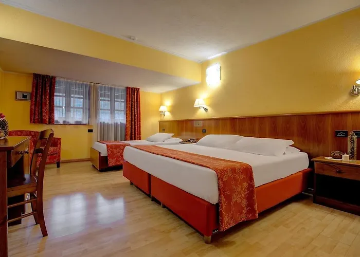 Ih Mont Blanc Hotell 4*